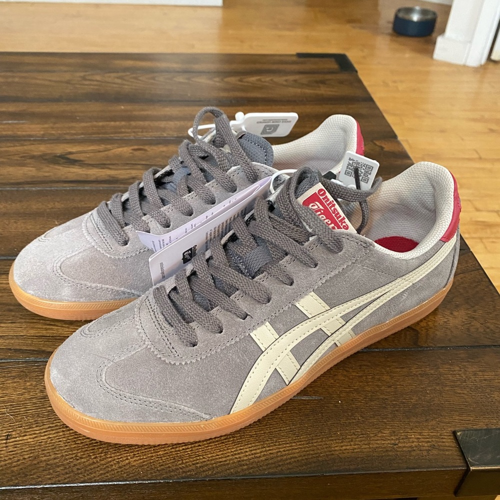 Brand new Onitsuka Tiger Tokuten in grey/white